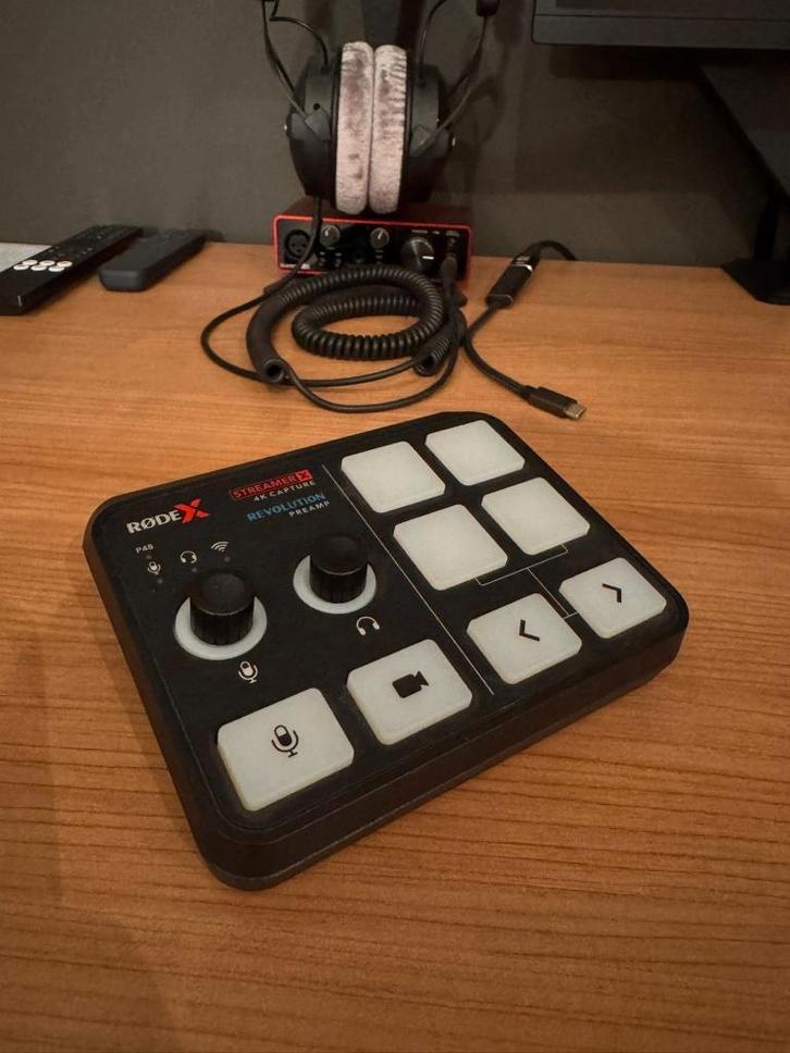 RØDE X Streamer X Audio Interface / Stream Deck, Computers en Software, Pc speakers, Zo goed als nieuw, Ophalen of Verzenden