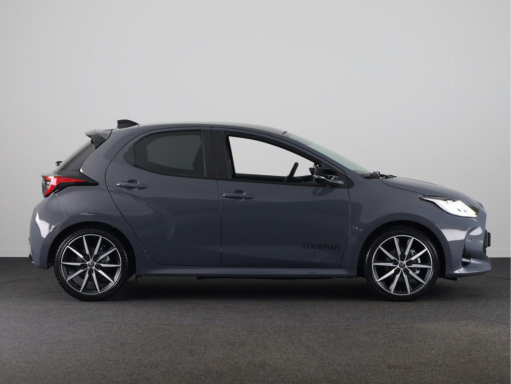 Toyota Yaris 1.5 Hybrid 130 GR Sport *DEMO* | GR-Sport Plus, Auto's, 12 maanden, 450 kg, Hybride Elektrisch/Benzine, Yaris