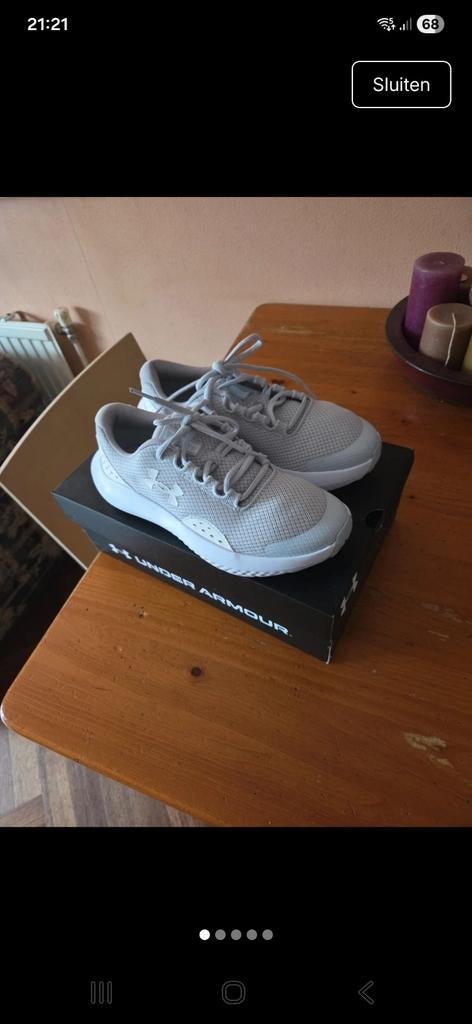 Nieuwe Under Armour Dames Sneaker - Maat 38.5, Nieuw, Ophalen of Verzenden, Sneakers of Gympen, Grijs