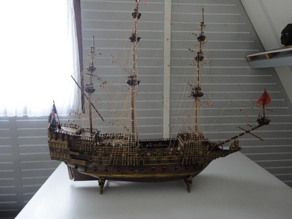 Houten modelschip Sovereign of the Seas, Ophalen