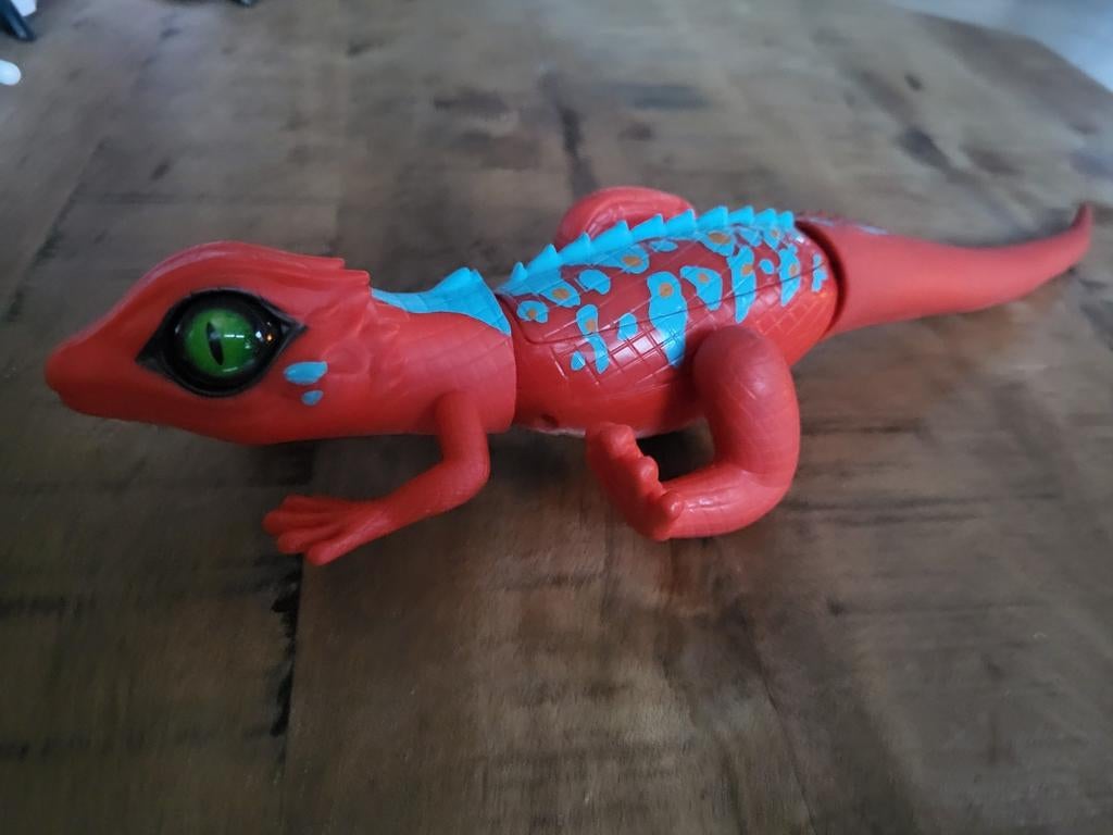 Zelf lopende hagedis, Ophalen of Verzenden, Zo goed als nieuw