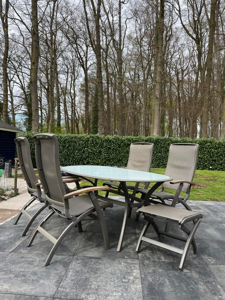 Hartman tuinset Hermitage (4 verstelbare stoelen + tafel, Tuin en Terras, Ophalen, 4 zitplaatsen, Gebruikt, Eettafel