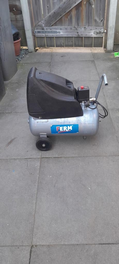 Ferm compressor, Doe-het-zelf en Verbouw, Minder dan 25 liter, Ophalen, Minder dan 200 liter/min