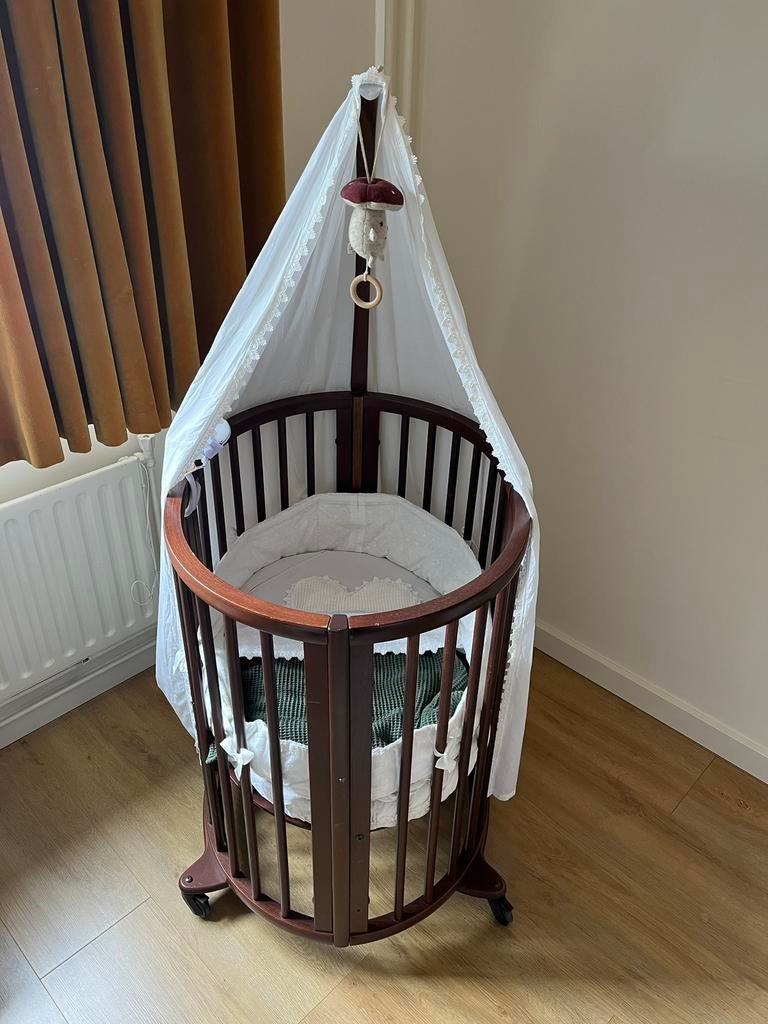 Stokke sleepi mini + uitbreidingsset walnoot, Ophalen, Zo goed als nieuw, Wieg