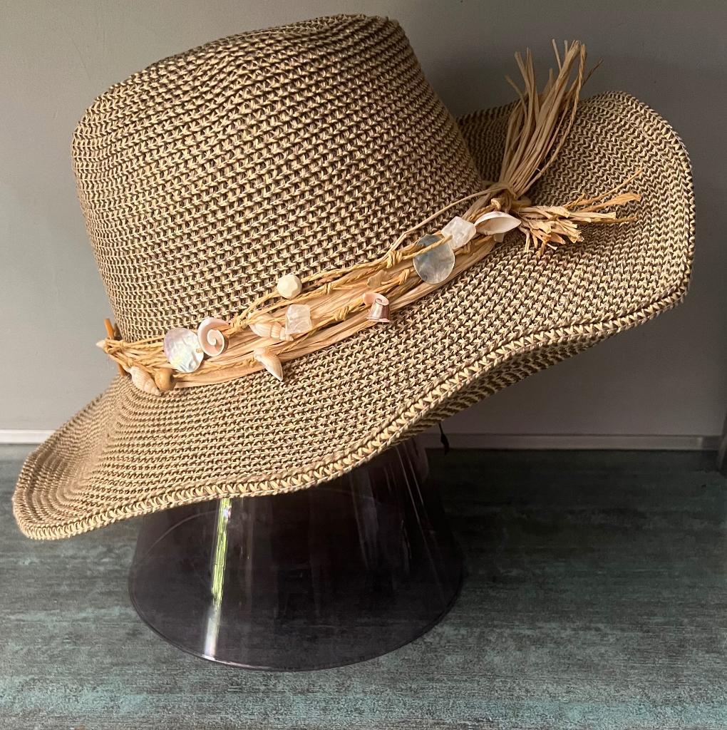 Prachtige hoed van het Spaanse merk Aranda. Omtrek 56 cm., Aranda, Ophalen of Verzenden, Zo goed als nieuw, 56 of 57 cm (M, 7 of 7⅛ inch)