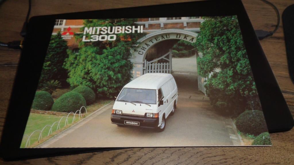 Folder Set MITSUBISHI  L300  ,  8-1993, Verzenden, Nieuw, Mitsubishi
