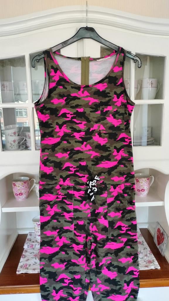 Super leuk en hip roze camouflage Jumpsuit!! (NIEUW!), Kleding | Dames, Ophalen of Verzenden, Nieuw, Maat 36 (S), Roze