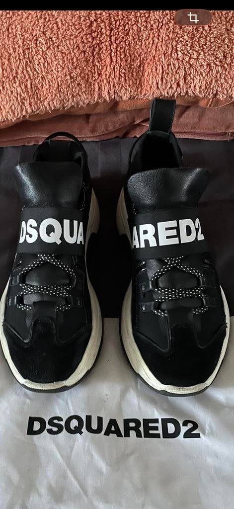Stoere sneakers origineel Dsquared2 in maat 39., Ophalen of Verzenden, Zo goed als nieuw, Zwart
