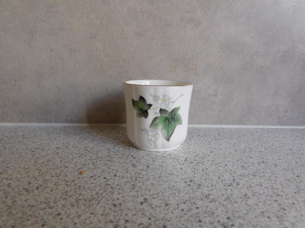 Eierdop Ivy Klimop Goud randje Duchess, Overige typen, Ophalen of Verzenden, Zo goed als nieuw, Overige stijlen