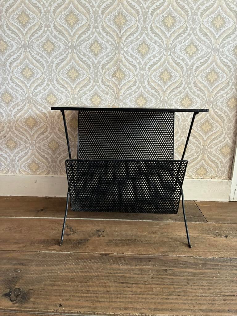 Vintage pastoe krantenbak bijzettafeltje, Ophalen of Verzenden, Gebruikt