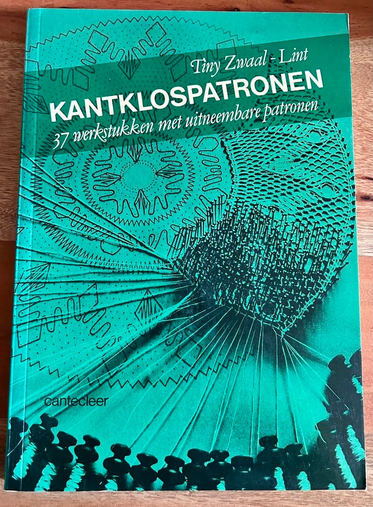 Tiny Zwaal-Lint - Kantklos patronen  37 werkstukken patronen, Ophalen of Verzenden, Zo goed als nieuw, Boek of Tijdschrift