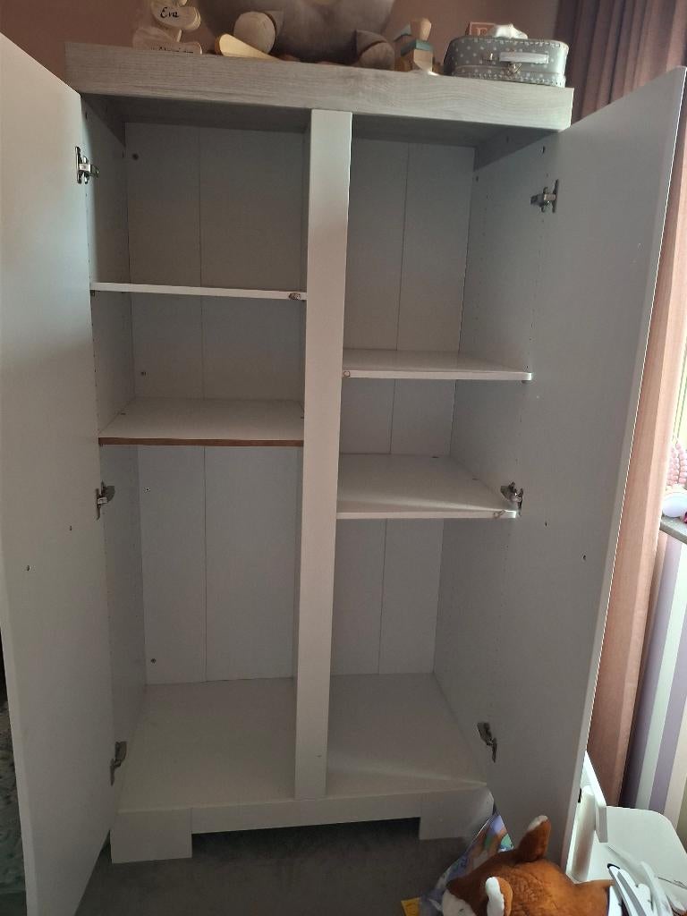 Bieden vanaf 10 euro Hanglegkast 2-deurs Futura, Ophalen, Gebruikt, Kast, 50 tot 70 cm