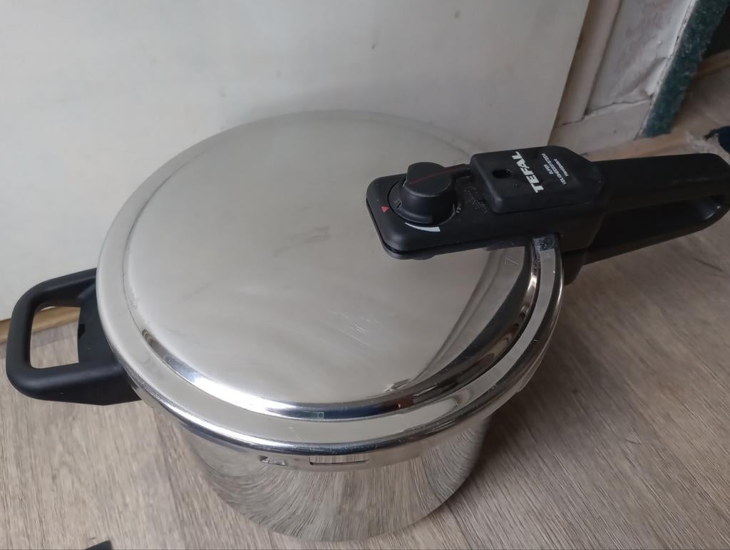 Tefal snelkookpan, Huis en Inrichting, Keuken | Potten en Pannen, Ophalen of Verzenden