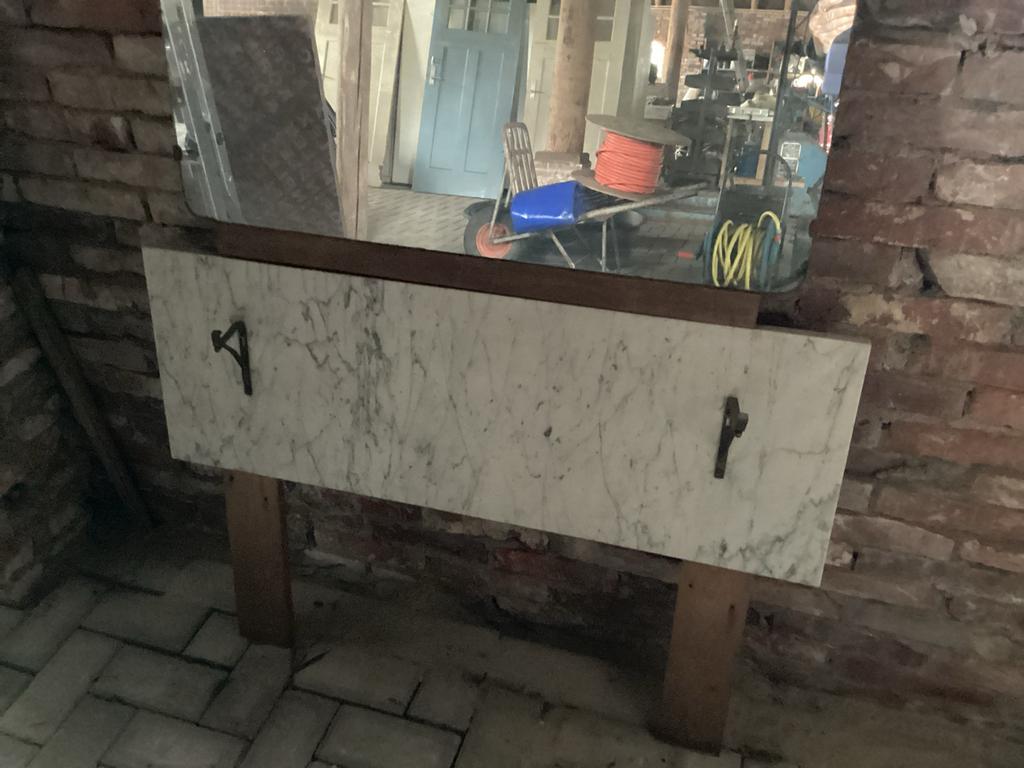 Spiegel met marmeren blad, Antiek en Kunst, Ophalen