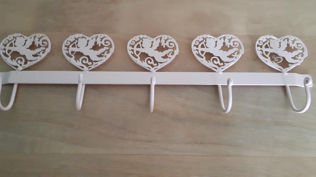 Zacht roze engelen kapstokje., Ophalen of Verzenden, Metaal, Wandhaken, Minder dan 100 cm