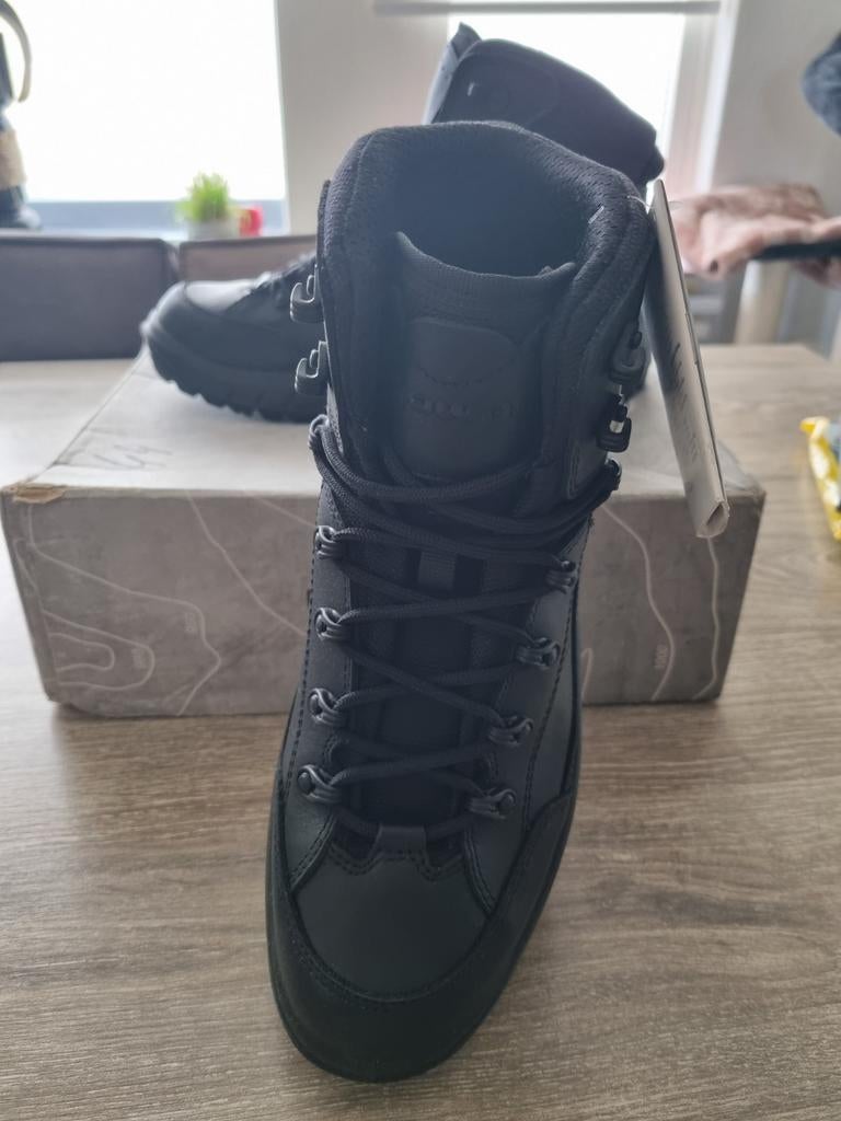 Nieuw werkschoen Lowa maat 42,5, Ophalen of Verzenden, Nieuw, Schoenen