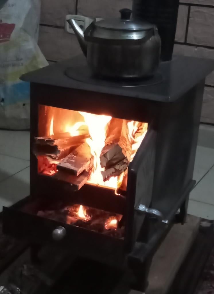 Zweedse houtkachel ; gemaakt van 5m dik staal, Huis en Inrichting, Ophalen, Gebruikt, Houtkachel, Vrijstaand