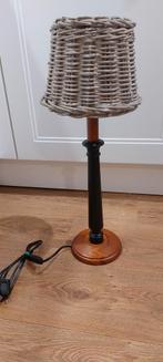 Houten lamp zwart/bruin/rotan, Ophalen of Verzenden, 50 tot 75 cm