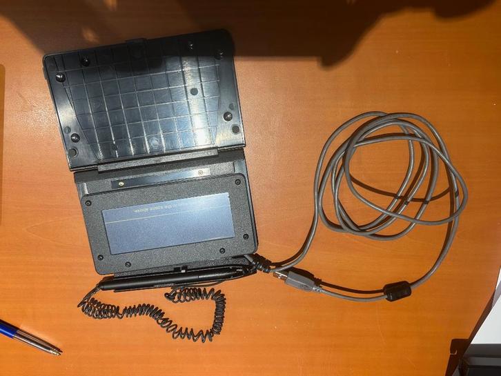 Signeer op computer, Computers en Software, Toetsenborden, Gebruikt, Overige indelingen, Bedraad, Ophalen of Verzenden