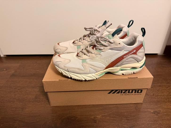Mizuno Wave Rider 10 - Maat 44 - Zo goed als nieuw!, Kleding | Dames, Schoenen, Zo goed als nieuw, Sneakers of Gympen, Ophalen