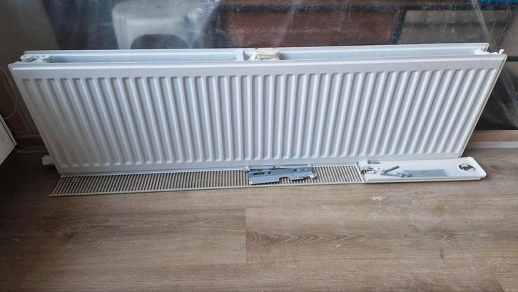 Radiator Thermrad Super-8 Compact 400 x 1400 type 22, Doe-het-zelf en Verbouw, Verwarming en Radiatoren, Gebruikt, Radiator, 800 watt of meer