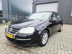 Volkswagen Jetta 1.6 Comfortline APK 03/2026 EXPORT/HANDEL, Auto's, Voorwielaandrijving, Gebruikt, 4 cilinders, Zwart