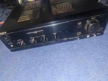 Sony TA-300 Vintage Stereo Versterker beschikbaar voor biedingen