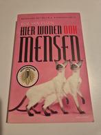 Hier Wonen Ook Mensen - Rob van Essen, Boeken, Ophalen of Verzenden, Gelezen, Rob van Essen, Nederland