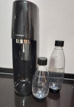 SodaStream zwart met 2 flessen, Ophalen of Verzenden, Zo goed als nieuw