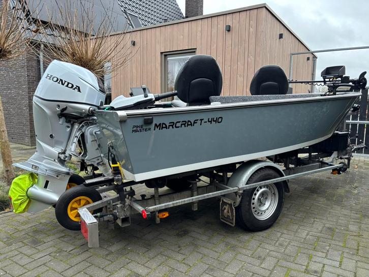 Marcraft 440 visboot met 60 PK Honda., Watersport en Boten, Vis- en Consoleboten, Zo goed als nieuw, 3 tot 6 meter, Benzine, Buitenboordmotor