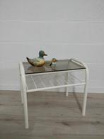 Vintage bijzettafeltje met fumé glas, Huis en Inrichting, Tafels | Sidetables, Ophalen, 50 tot 100 cm, Rond, 25 tot 50 cm