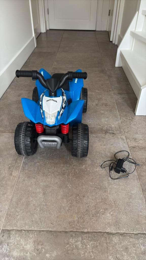 Eco Toys Elektrische auto, Kinderen en Baby's, Speelgoed | Buiten | Accuvoertuigen, Zo goed als nieuw, Ophalen