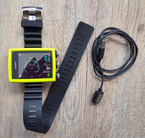 Suunto Eon Core duikcomputer (geel) + Tank POD, Watersport en Boten, Duiken, Zo goed als nieuw, Duikcomputer, Ophalen of Verzenden