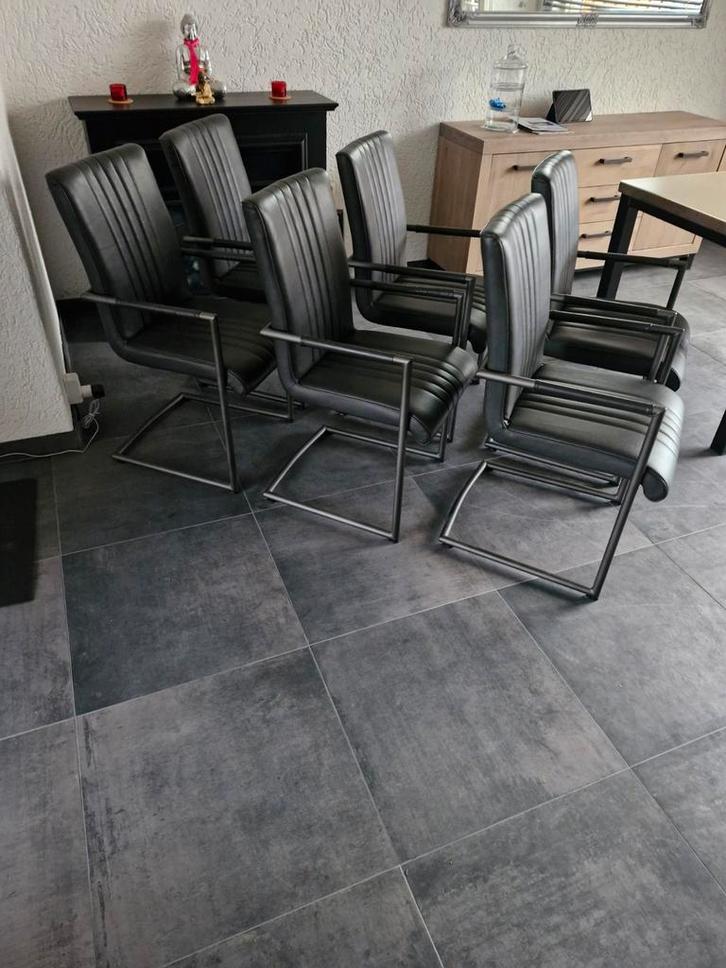 6 Zwarte Leren Eetkamerstoelen met Armleuningen, Huis en Inrichting, Stoelen, Ophalen of Verzenden