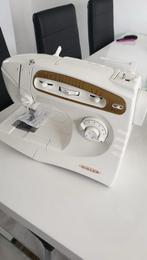 Aangeboden Naaimachines, Hobby en Vrije tijd, Naaimachines en Toebehoren, Ophalen of Verzenden, Zo goed als nieuw, Naaimachine