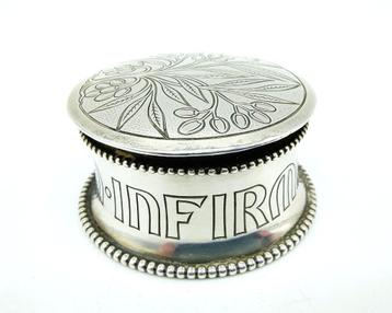 Zilveren bedieningsdoosje voor ziekenzalving, H.F.J. Kaub beschikbaar voor biedingen