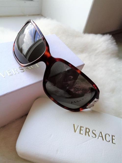 Versace zonnebril, bruin, schildpad, 100% origineel, Nieuw, Sieraden, Tassen en Uiterlijk, Zonnebrillen en Brillen | Dames, Nieuw