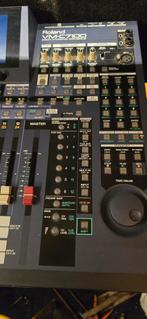 Roland vm -c 7100, Muziek en Instrumenten, Mengpanelen, Ophalen, Gebruikt, 20 kanalen of meer, Microfooningang