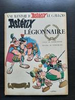 2 Astérix strips albums uit de jaren 60 en 70, Boeken, Stripboeken, Gelezen, Ophalen of Verzenden, Meerdere stripboeken, Goscinny & Uderzo