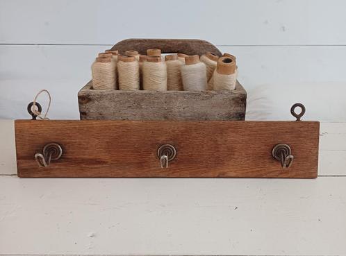Klein kapstokje met Draadhaakjes, Antiek en Kunst, Curiosa en Brocante, Ophalen of Verzenden