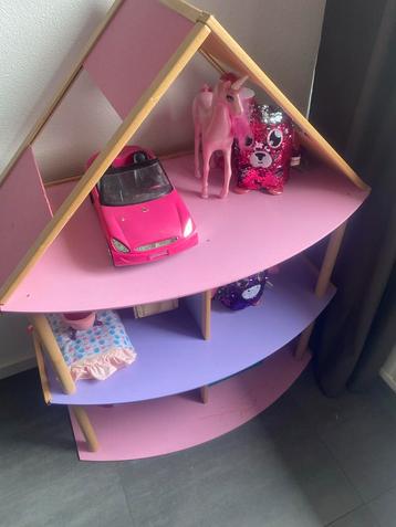 Leuk poppenhuis met inhoud! beschikbaar voor biedingen
