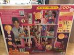 Barbie dream house nieuw in doos op geopend 60th celebration, Ophalen of Verzenden, Minder dan 500 stukjes, Zo goed als nieuw