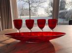 4 rode wijnglazen + schaal, Ophalen of Verzenden, Glas, Overige stijlen, Schaal of Schalen