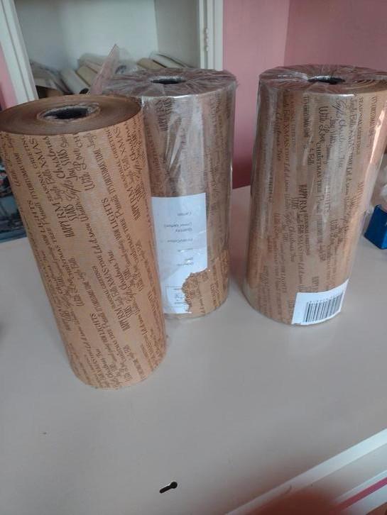 Kerstpapier / inpakpapier / cadeaupapier  3x rol 35 cm breed, Diversen, Cadeaupapier, Nieuw, Ophalen