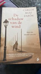 Carlos Ruiz Zafón - De schaduw van de wind, Boeken, Ophalen of Verzenden, Zo goed als nieuw, Carlos Ruiz Zafón