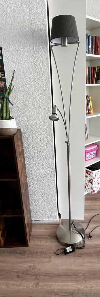 Staande lamp beschikbaar voor biedingen