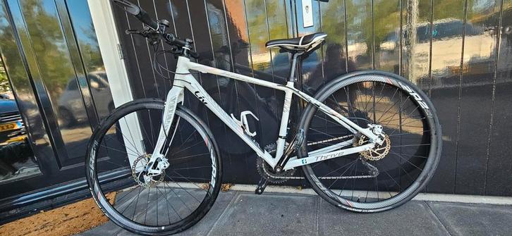 Giant Liv Thrive 1 maat S, Fietsen en Brommers, Fietsen | Dames | Sportfietsen en Toerfietsen, Gebruikt, Giant, Meer dan 20 versnellingen