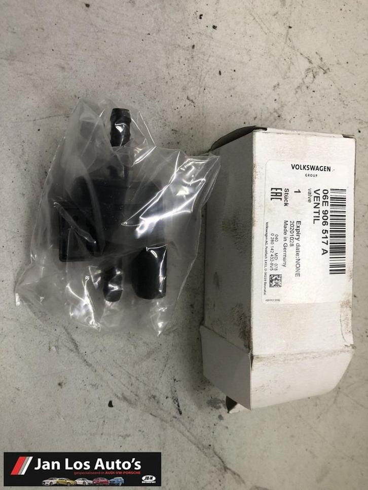 Audi  VW koolstof ontluchtingsklep ventiel 06E 906 517 a, Auto-onderdelen, Motor en Toebehoren, Audi, Gebruikt, Ophalen of Verzenden