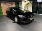Volvo V40 1.6 D2 Summum NAVI - CRUISE - STOELVERW - NWE APK., Auto's, Volvo, Euro 5, Stof, Gebruikt, Zwart