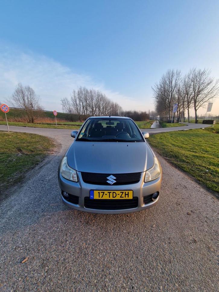 Suzuki SX4 1.6 comfort, Auto's, Suzuki, Particulier, SX4, ABS, Airbags, Airconditioning, Alarm, Apple Carplay, Boordcomputer, Centrale vergrendeling